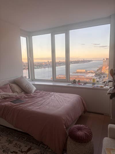 April 9-19th - Master Bedroom  & Hudson River View Main Photo