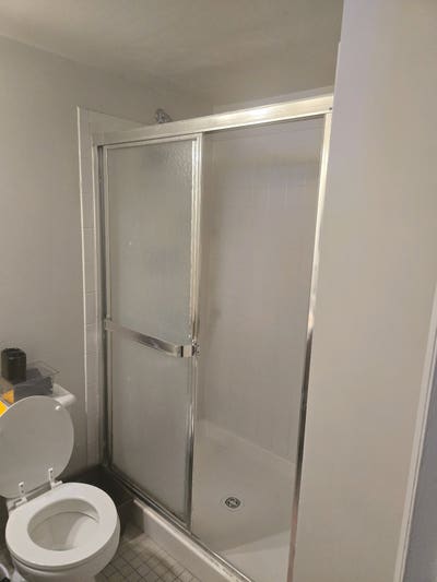 Main bedroom w bathroom  Main Photo