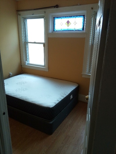 Beautiful Furnished Room for Rent Main Photo