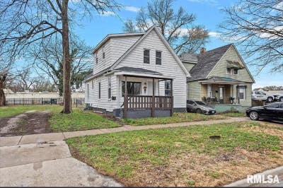 Cozy 1 Bed Bath Condo Room in Springfield_Availab Main Photo