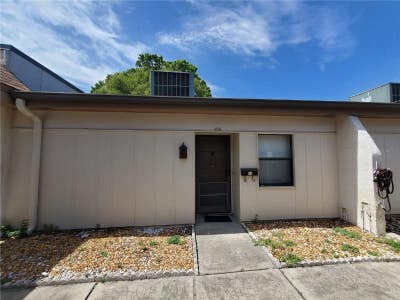 Modern 1 Bed Condo in ClearwaterFL  Main Photo