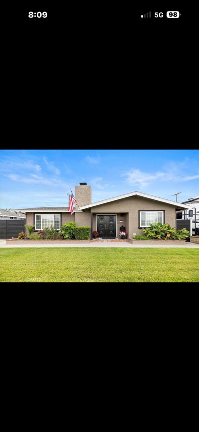 Nice roomfor rent in a beautiful house/Buena Park  Main Photo