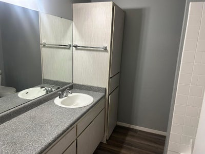 Roommate needed Main Photo