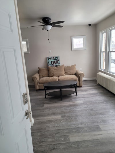 The room is for anyone trying to get on their feet Main Photo