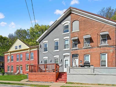 3 bedroom 1.5 bath townhouse mostly furnished  Main Photo