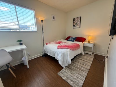 Room for Rent in Queen Anne Near Seattle Pacific U Main Photo