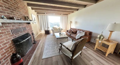 Room for rent in two bedroom house  Main Photo