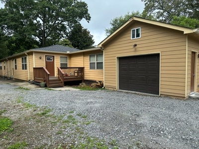 This beautifully renovated property  Main Photo