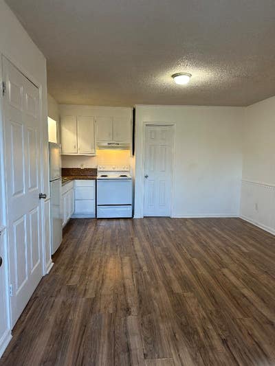 1 Bedroom Apartment close to US 321 Main Photo