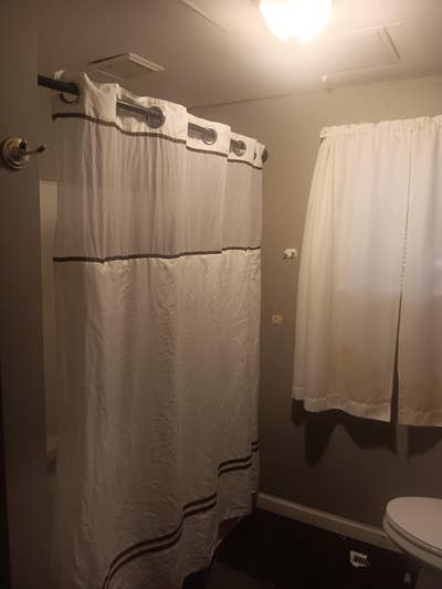 Sharon`s place Main Photo