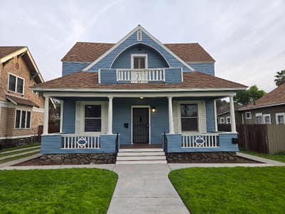 Charming Upstairs Unit Main Photo