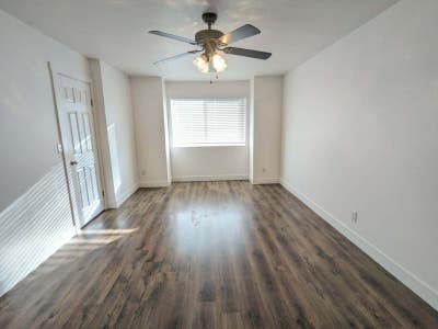 Large Private Bedroom (Male Lease Preferred)  Main Photo