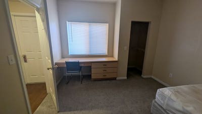Looking for someone to take over my lease ASAP! Main Photo