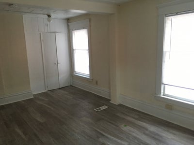 Grad Student Or professional QUIET HOUSE Main Photo