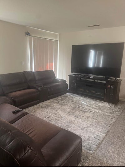 Fully furnished private bedroom  Main Photo