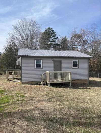 For Rent_ House Main Photo