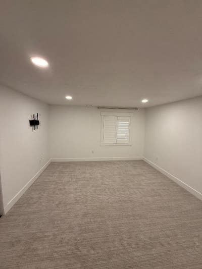 Private Basement Luxury room  Main Photo