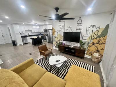  Modern, Fully Furnished 🛜 Fast WiFi 🥇 Prime Cha Main Photo