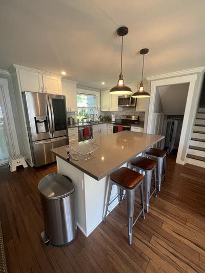 Furnished Master w/Private Bath - Utilities inc Main Photo