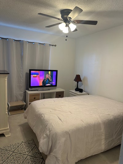 Room for rent Main Photo