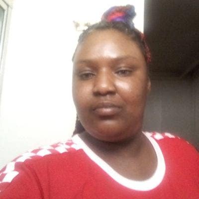 33 year old Female seeks a large room Main Photo