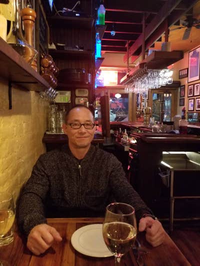 Looking for a room in OC Main Photo