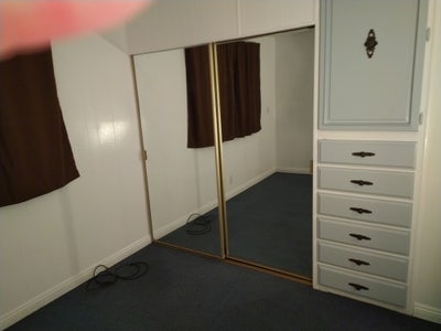 Medium size room and mobile home Main Photo
