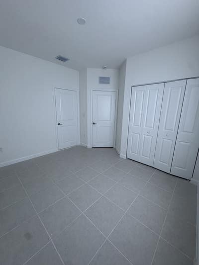 Private Room for Rent in New Construction Home Main Photo