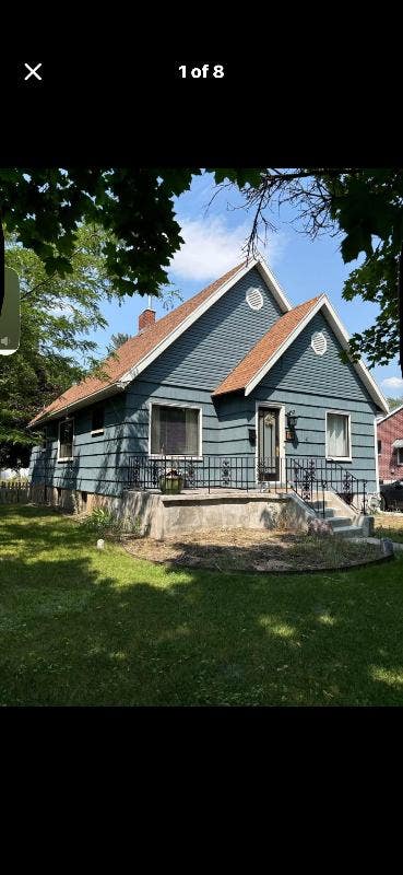 Lovely Blue House_Private Bedroom for Rent Main Photo