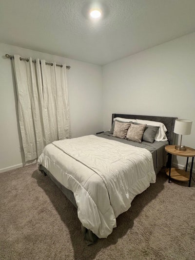 Beautiful and new room with private bathroom  Main Photo