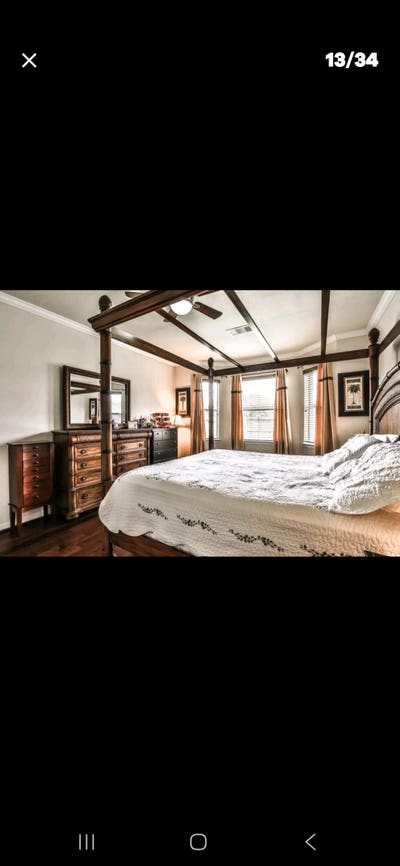 Large Master Bedroom w/ Private Bath –  Main Photo
