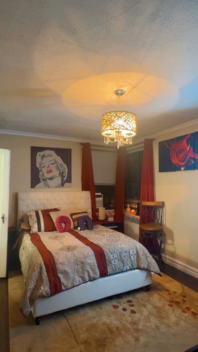 Large, sunny room for rent 10mins from Fordham U Main Photo