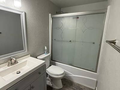 3 Bedroom Home - Newly Remodeled Main Photo