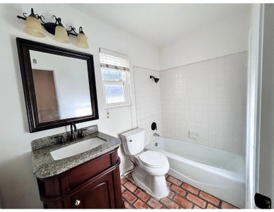 Room (furnished or unfurnished) for rent Main Photo