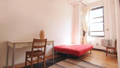 Huge room in the heart of Bushwick, E Williamsburg Main Photo