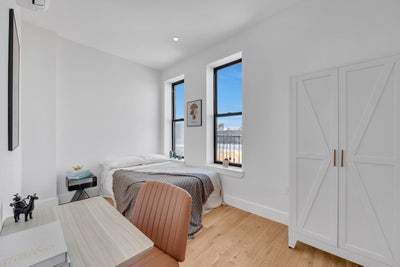 Harmonious ROOM at The Menahan House Main Photo