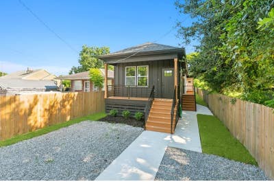 Renting the Room  Main Photo