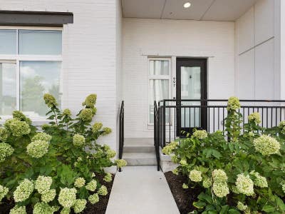 997 Scovel Street Condo Main Photo