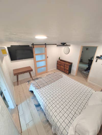 Escape For the Mountains & Parks At a Private Suit Main Photo