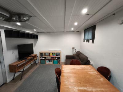 LGBTQ+ Friendly! Private BR in shared basement SL Main Photo