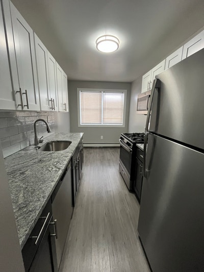 Beautiful 1 Bedroom Now Available In Orange For On Main Photo