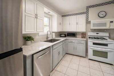  Newly Renovated Coliving Home | TransitFriendly | Main Photo