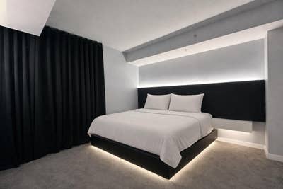 Live at the National Harbor Main Photo