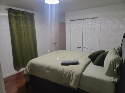 1 bedroom with private bathroom Main Photo