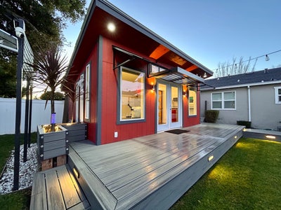 Quite clean ADU studio room with separate gate Main Photo