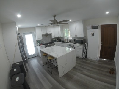 Brand new MasterBR available ready to move in Feb  Main Photo