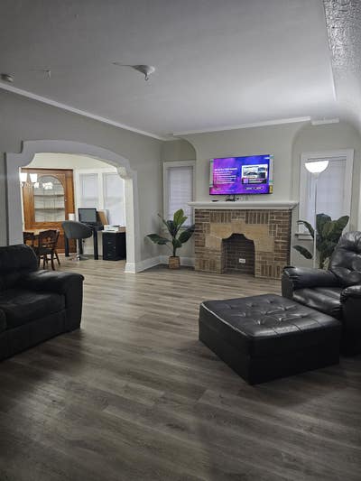 Newly Renovated, Fully Furnished, Supportive House Main Photo