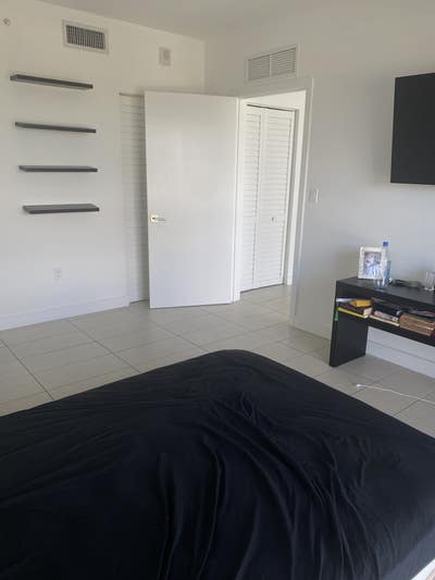 Penthouse Master Bedroom-Private Bath&Walk In Main Photo