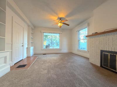 Large 1 Bed Bath Apartment Main Photo