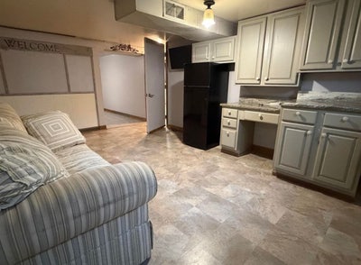 Large Spare room Main Photo